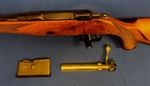 En sjælden riffel<br>Fuldskæftet Mauser Mod. 77.  cal. 6,5x55. <br> Pris: 12.950 <br> 
